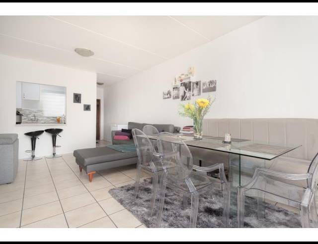 2 BEDROOM TOWNHOUSE FOR SALE IN BASSONIA